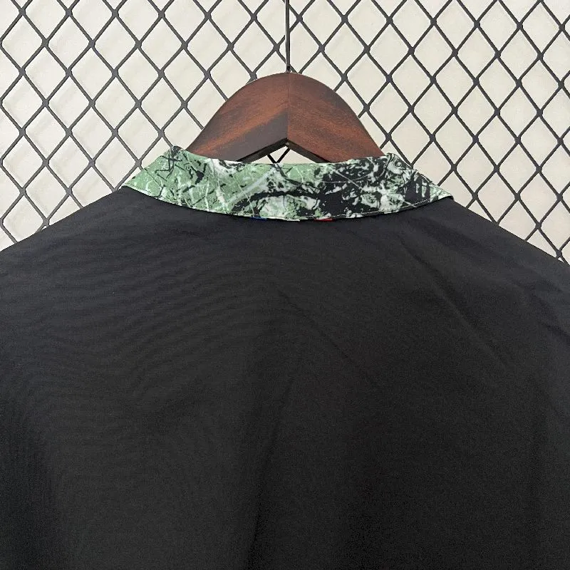 Manchester United 2024 Reversible Jacket - Image 5