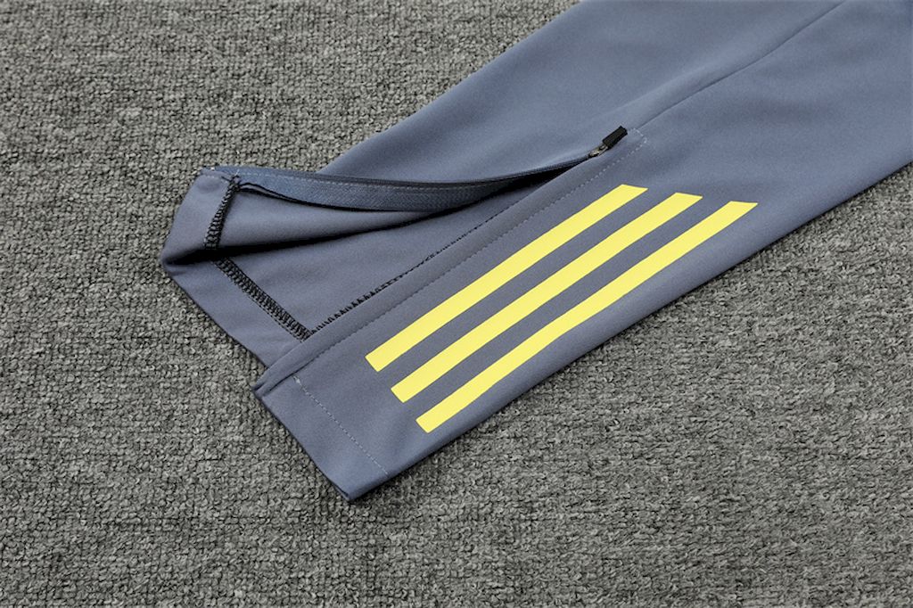 Unisex Ajax 2024/25 Half-Zip Adult Sweater+Pant 14001 - Image 5