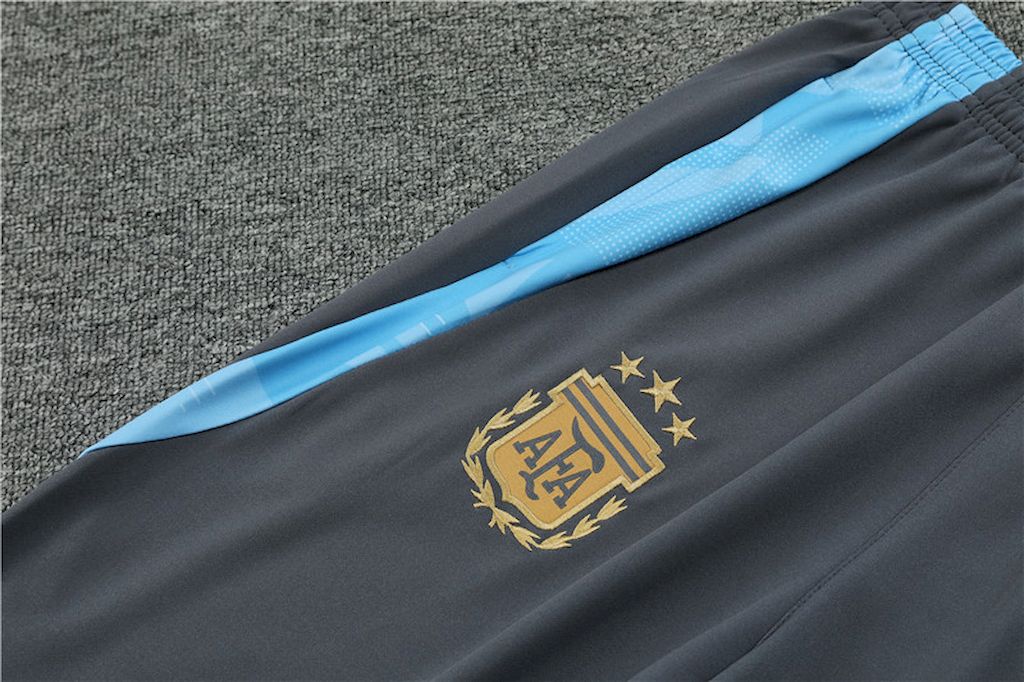 Unisex Argentina 2024/25 Half-Zip Adult Sweater+Pant 14001 - Image 5