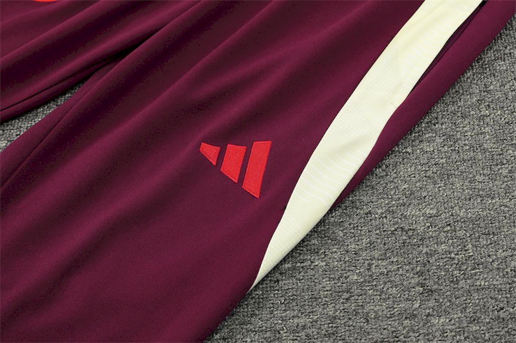 Unisex Bayern Munich 2024/25 Half-Zip Adult Sweater+Pant 14001 - Image 3