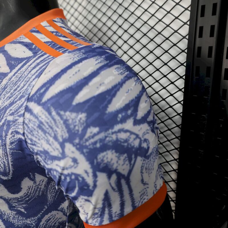 Liverpool 2025/26 Grey special edition Jersey Player Version - Image 5