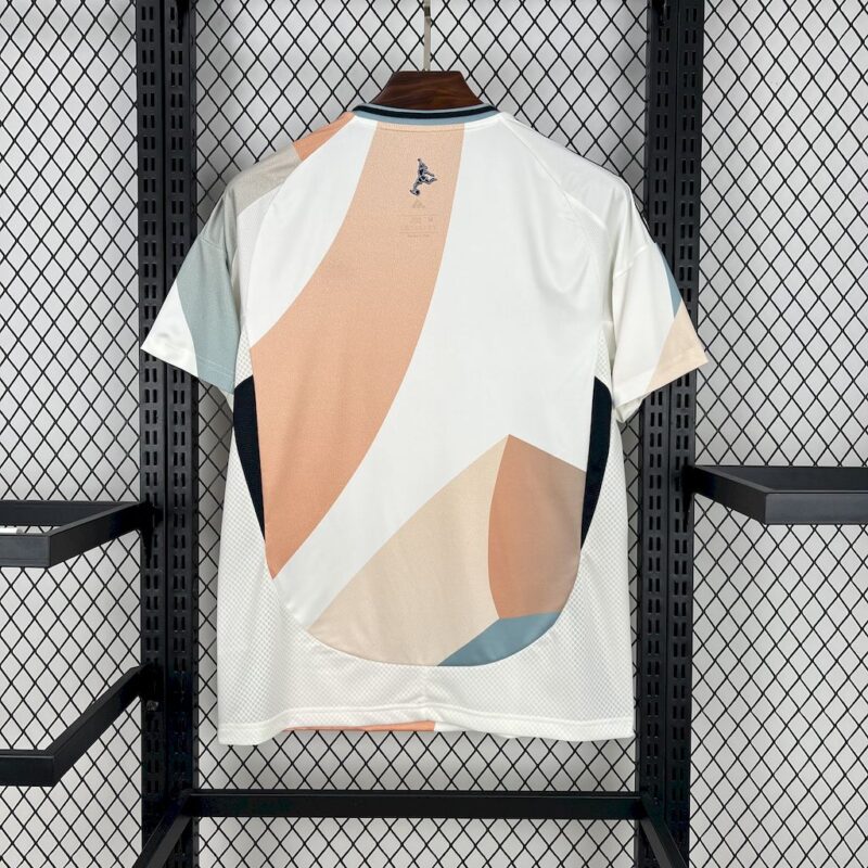 Spain 2025/26 Away Jersey - Image 2