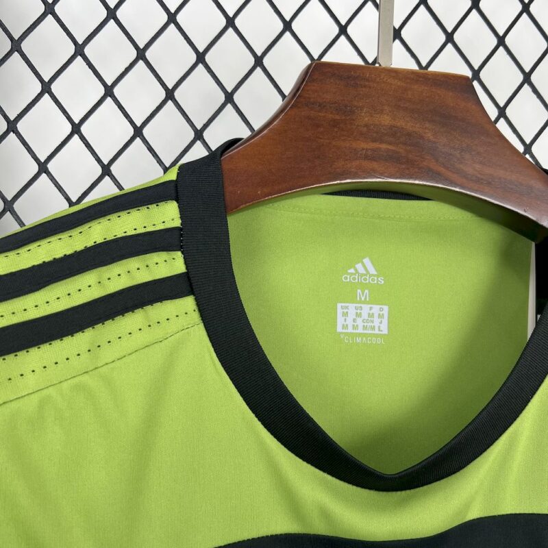 Juventus 2017/18 Third Retro Jersey - Image 3