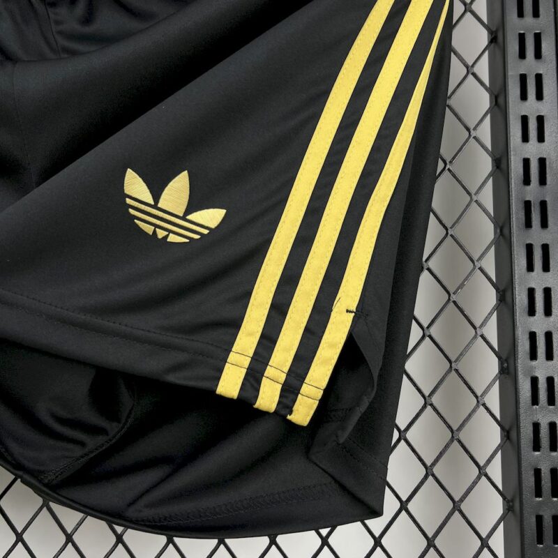 Mexico 2025/26 Gold- Black Shorts - Image 3