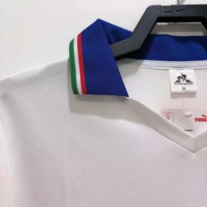 Italy 1982 Away Retro Jersey - Image 7