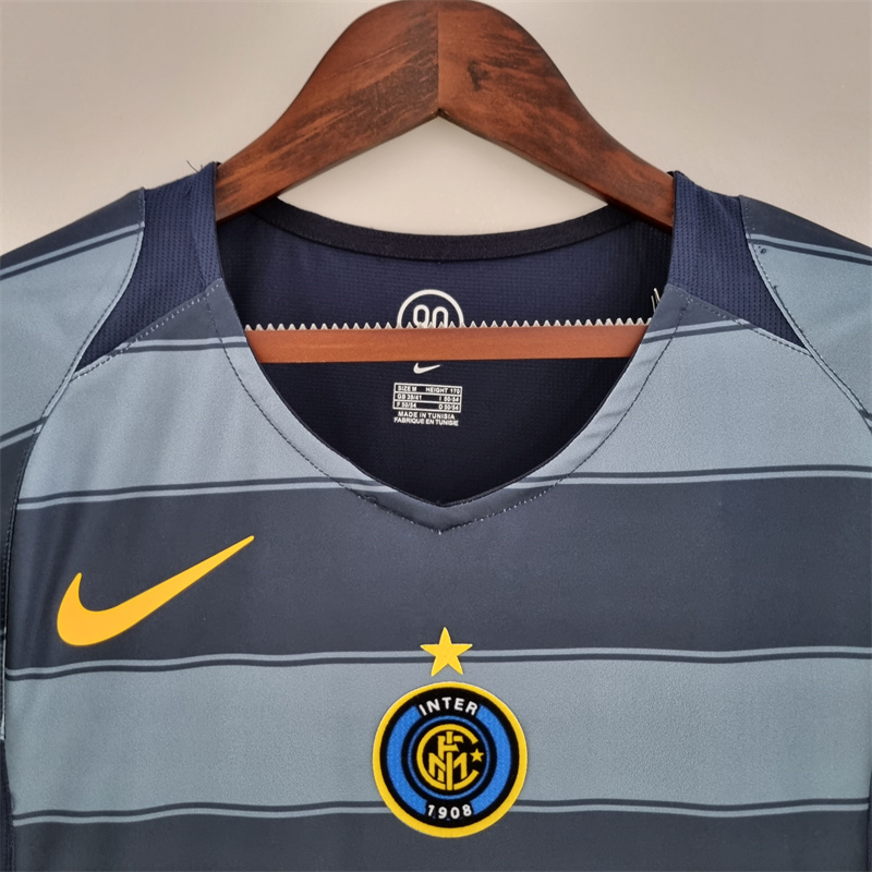 Inter Milan 2004/05 Third Retro Jersey - Image 2