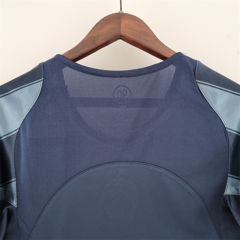 Inter Milan 2004/05 Third Retro Jersey - Image 7