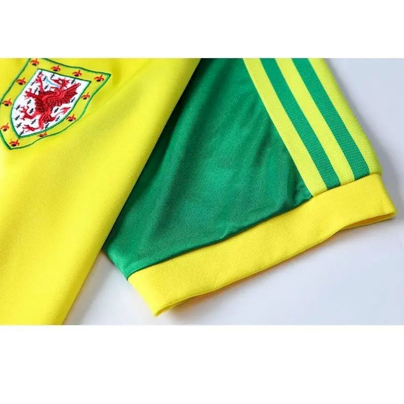 Wales 1982 Away Retro Jersey - Image 4
