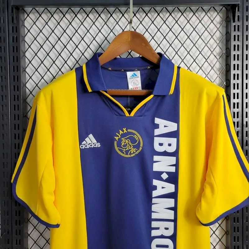 Ajax 2000/01 Away Retro Jersey - Image 4