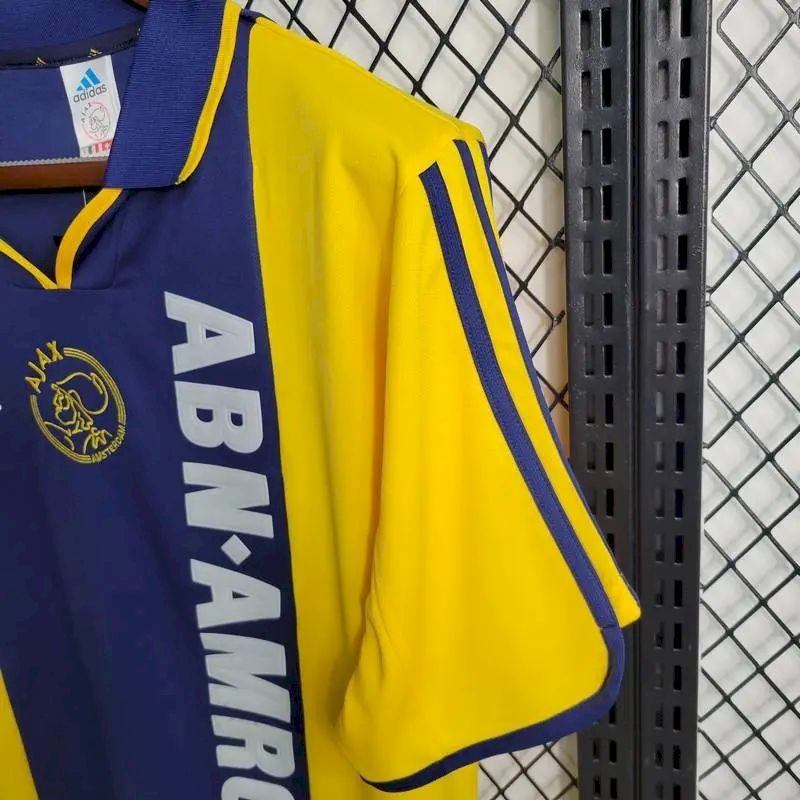 Ajax 2000/01 Away Retro Jersey - Image 6