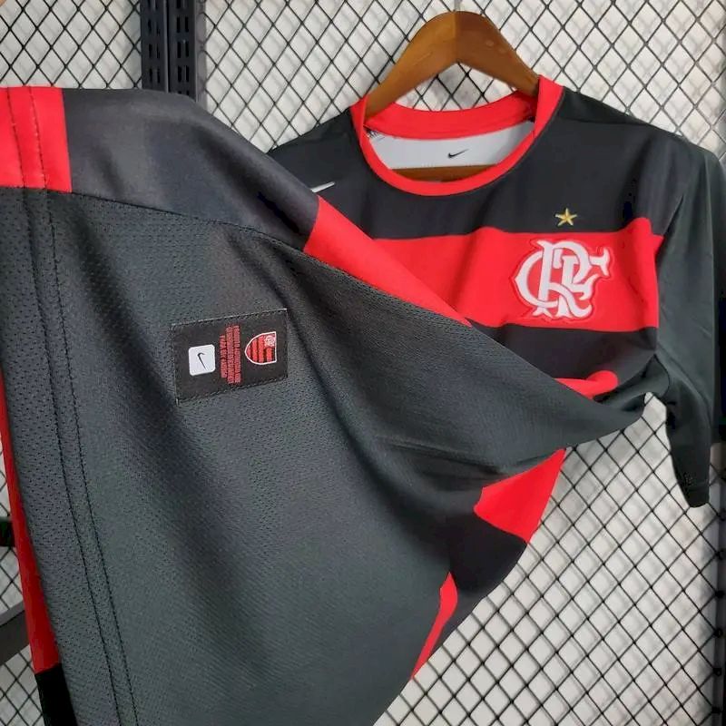 Flamengo 2001/02 Home Retro Jersey - Image 6
