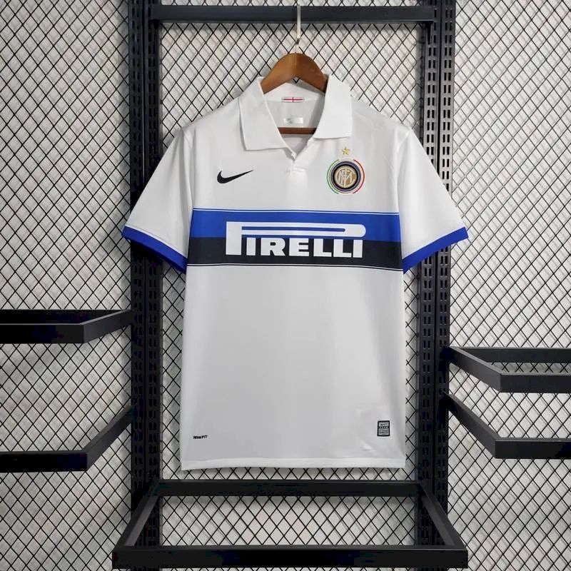 Inter Milan 2009/10 Away Retro Jersey - Image 2