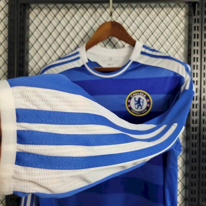 Chelsea 2011/12 Home Long Sleeves Retro Jersey - Image 7