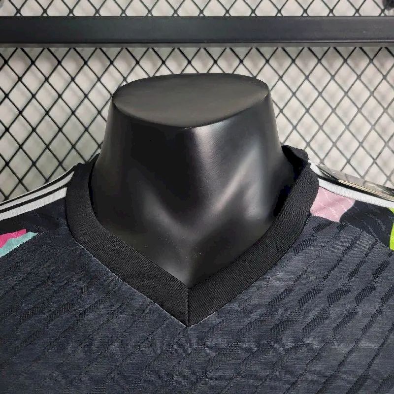 Real Madrid 2024/25 Pre-Match Training Jersey Player Version - Image 5