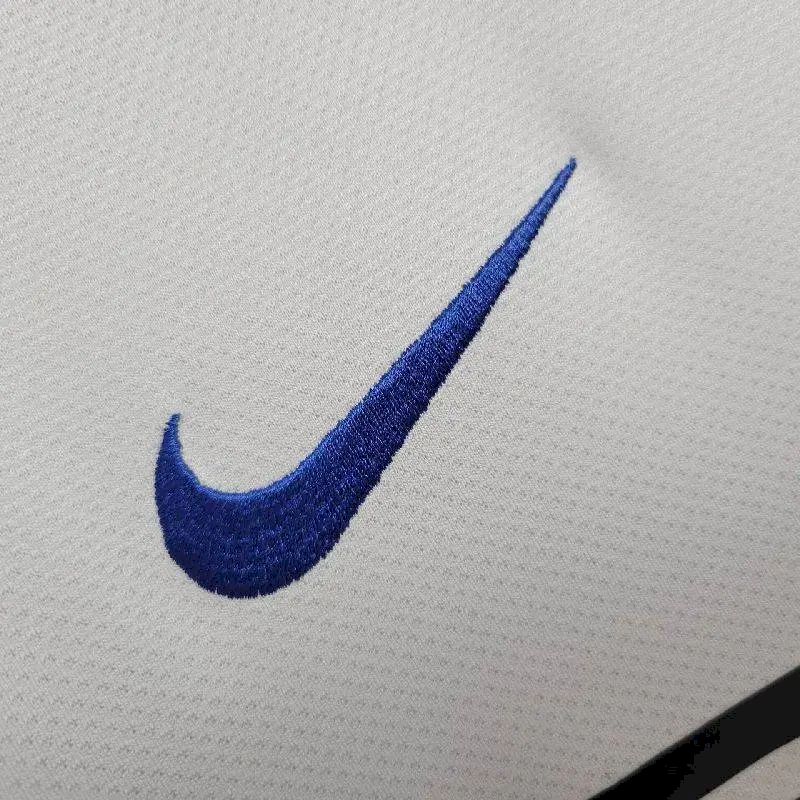 Inter Milan 2010/11 Away Retro Jersey - Image 11