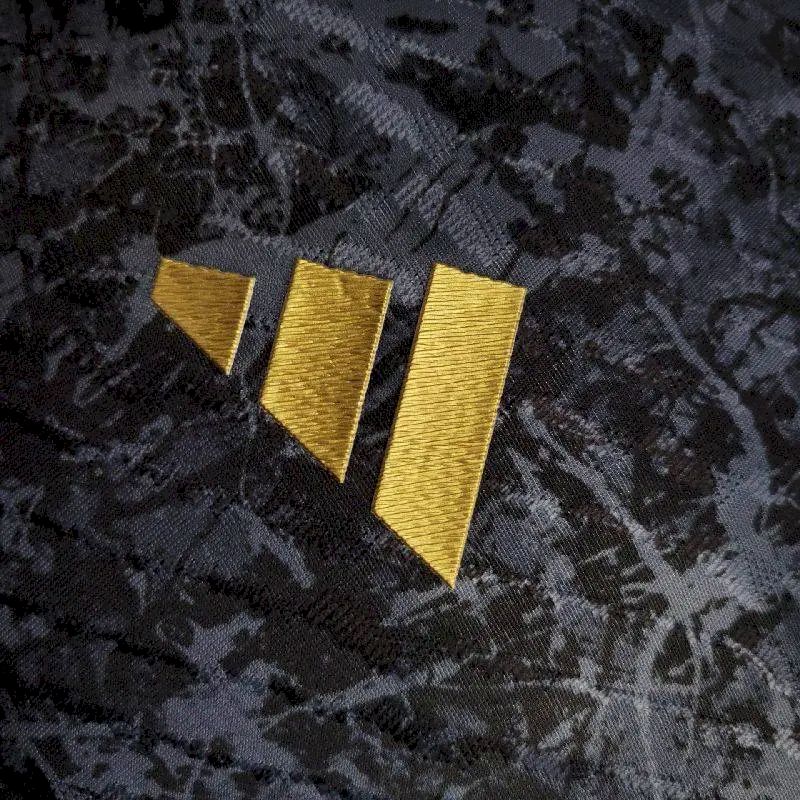 Manchester United 2024/25 Stone Roses Pre-Match Jersey Player Version - Image 4