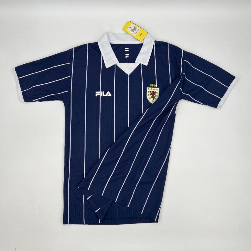 Scotland 2002 Home Retro Jersey - Image 8