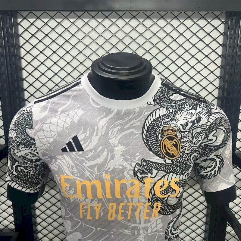 Real Madrid 2024/25 Special Edition Jersey Player Version - Image 3