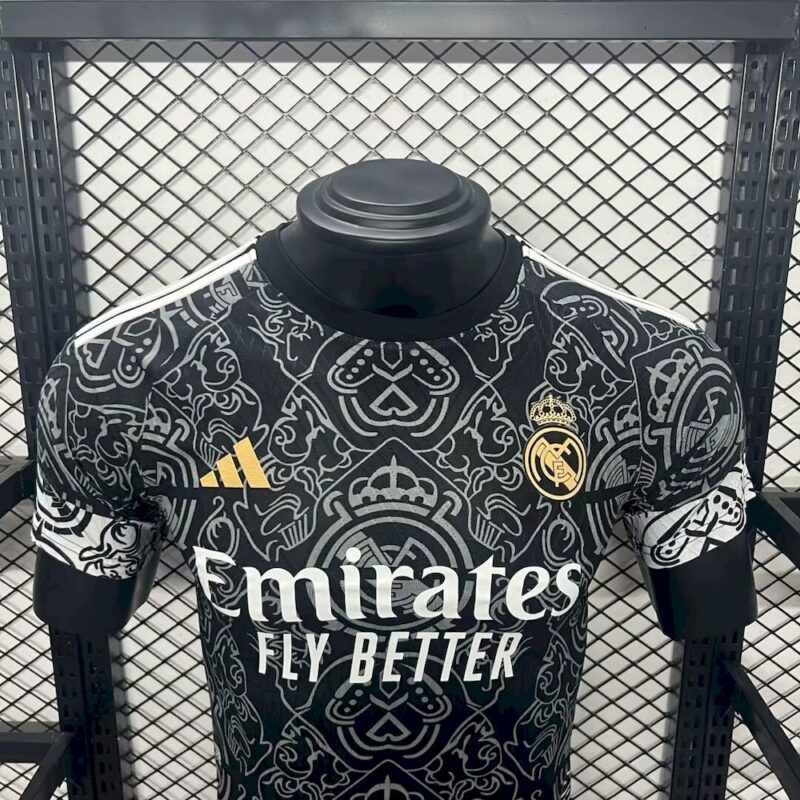 Real Madrid 2024/25 Special Edition Jersey Player Version - Image 3