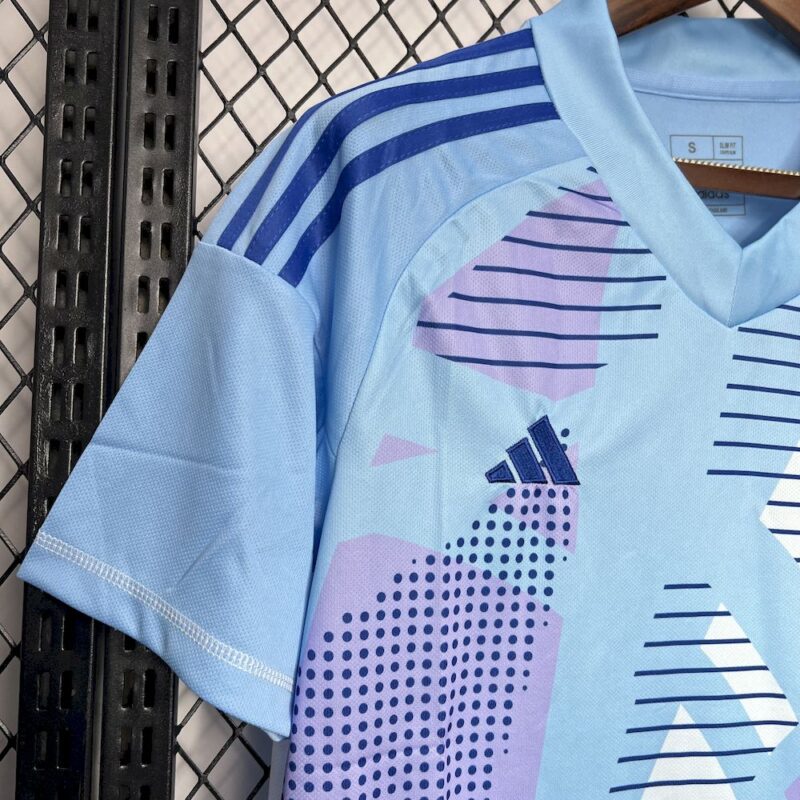 Spain 2024/25 Euro Goalkeeper uniform Jersey - Image 5