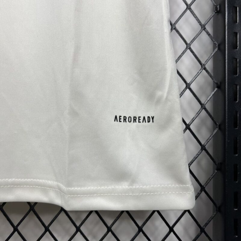 Manchester United 2024/25 Third Jersey - Image 4