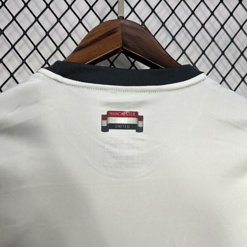 Manchester United 2024/25 Third Jersey - Image 3