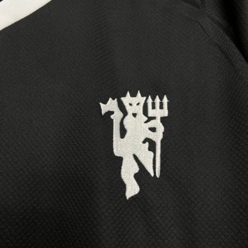 Manchester United 2024/25 Fourth goalkeeper Jersey - Image 6