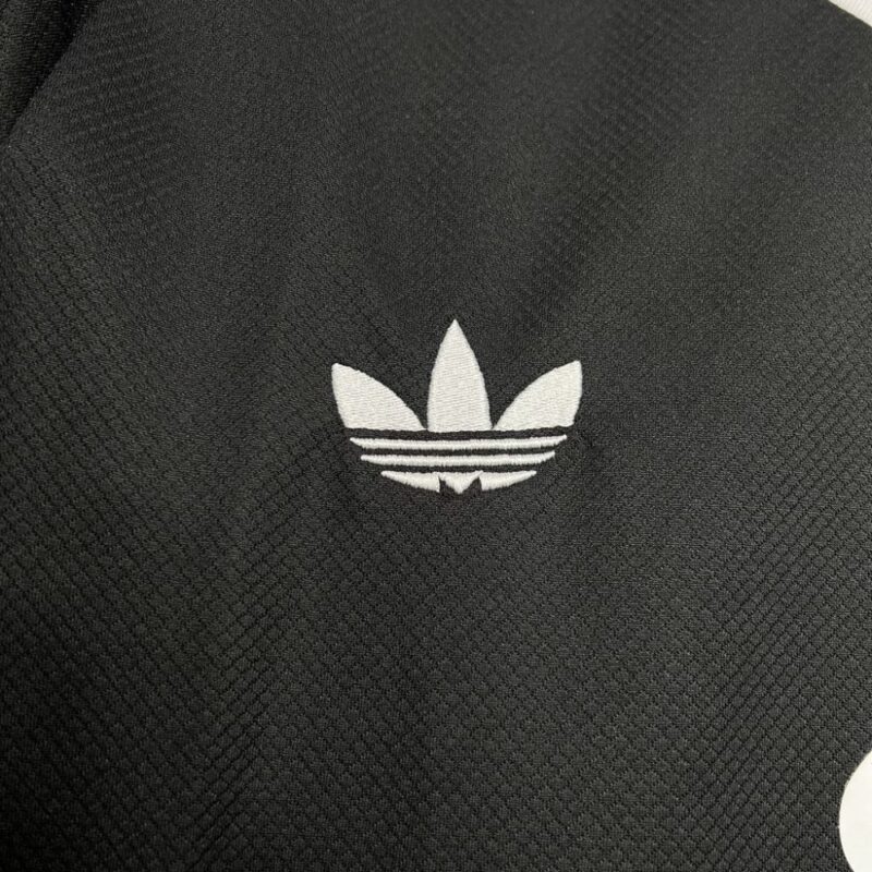 Manchester United 2024/25 Fourth goalkeeper Jersey - Image 5