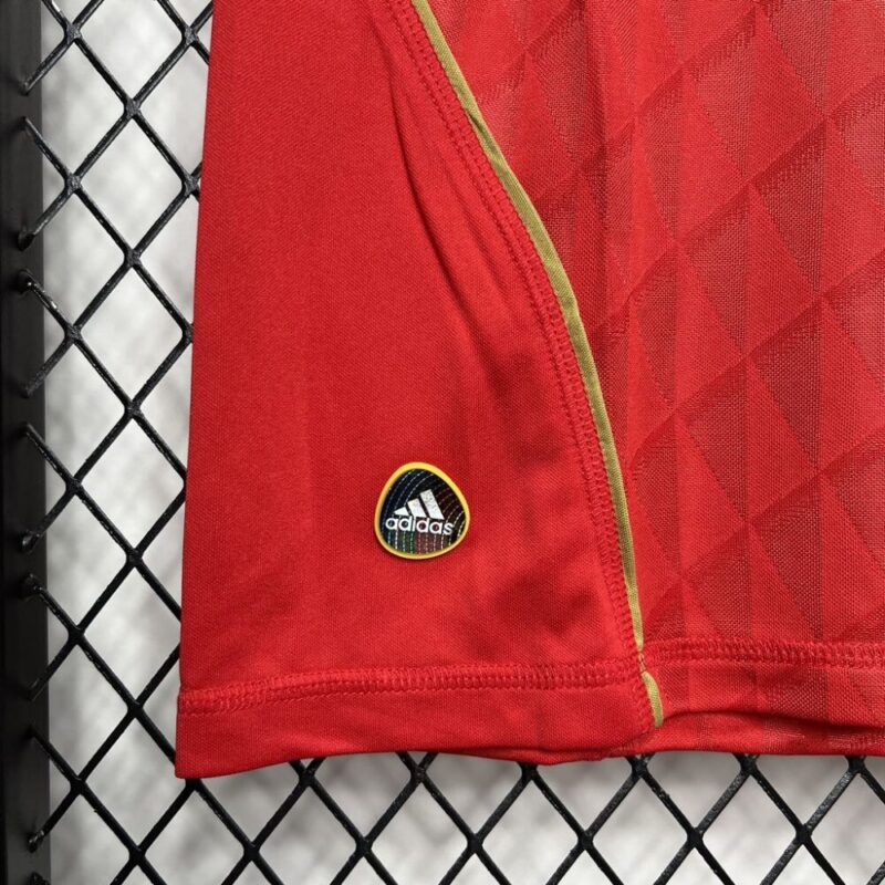 Liverpool 2010 Home Retro Jersey - Image 7