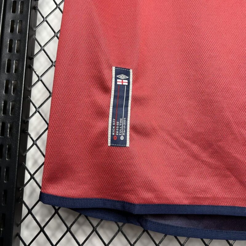 England 2002 Away Retro Jersey (Double-sided) - Image 7