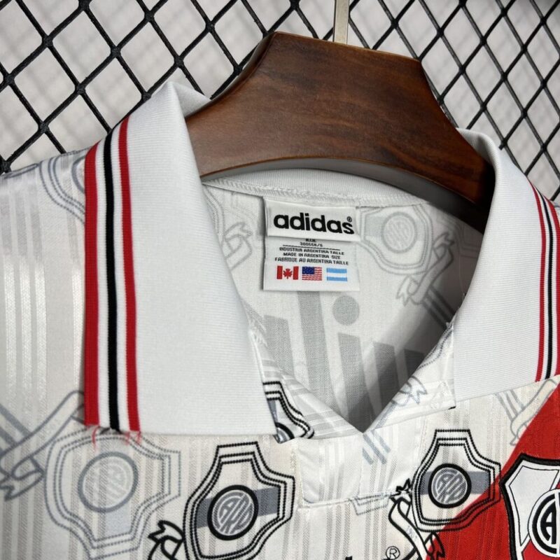 River Plate 1996/1998 Home Retro Jersey - Image 10