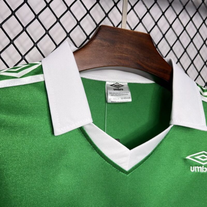 Celtic 1980/81 Away Retro Jersey - Image 6
