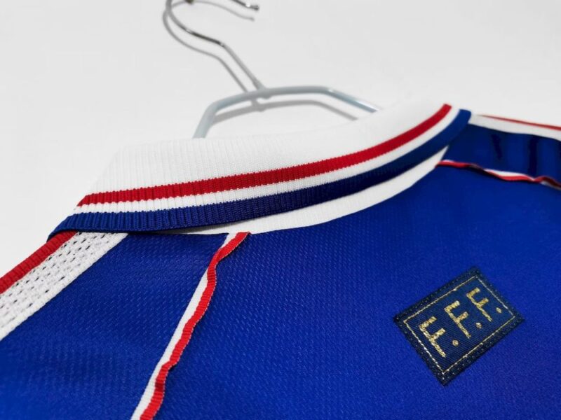 France 1998 World Cup Home Long Sleeves Retro Jersey - Image 6