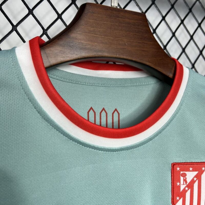Atletico Madrid 2024/25 Away Kids Kit - Image 3