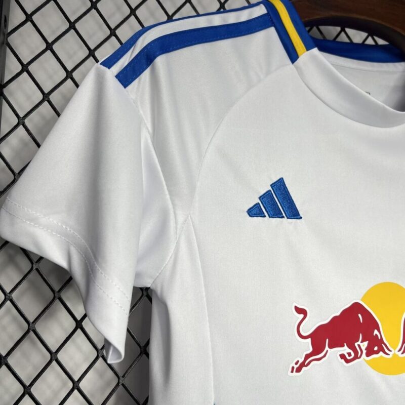 Leeds United F.C. 2024/25 Home Jersey Kids Kit - Image 7