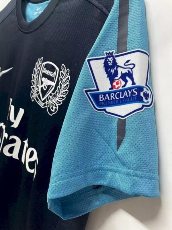 Arsenal 2011/12 Away Retro Jersey - Image 4