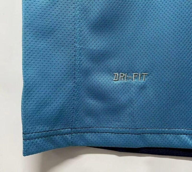 Arsenal 2011/12 Away Retro Jersey - Image 3