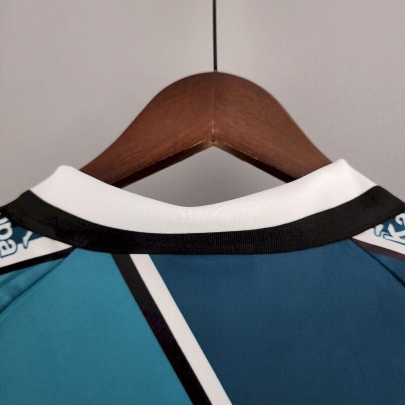 Real Betis 1995/97 Away Retro Jersey - Image 3