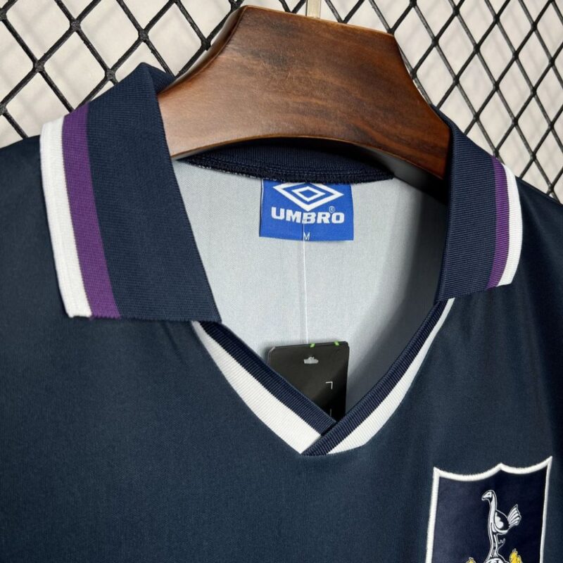Tottenham Hotspur 1994/95 Away Retro Jersey - Image 6