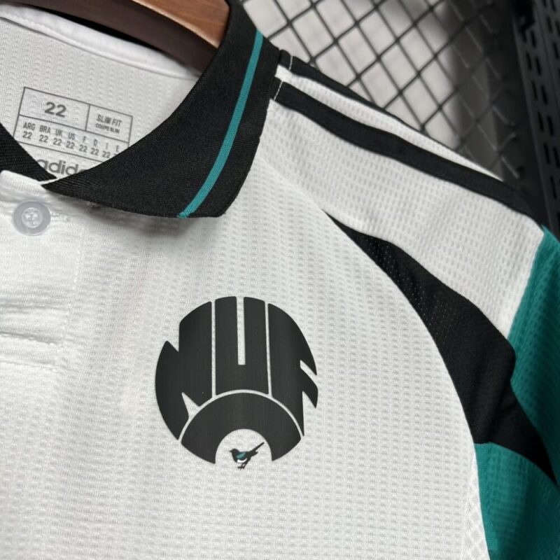 Newcastle United 2024/25 Third Kids Kit - Image 5