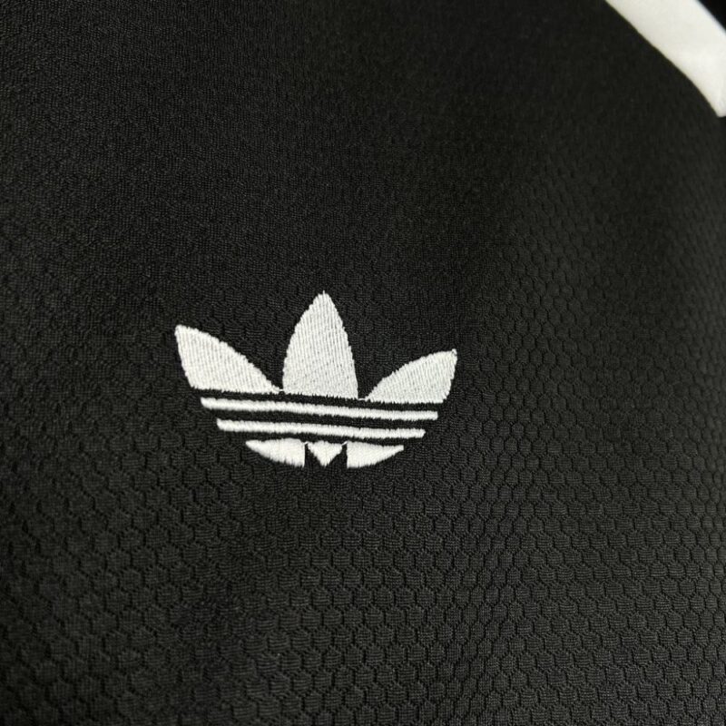 Real Madrid 2024/25 Training Jersey - Image 5