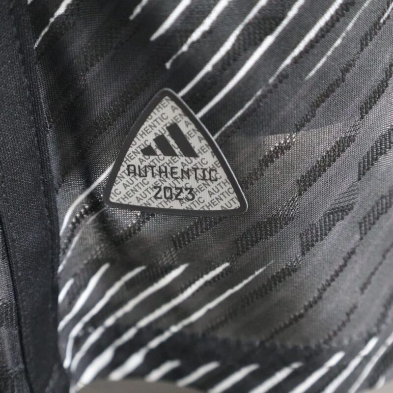 Japan 2024/25 Black Jersey Player Version - Image 5