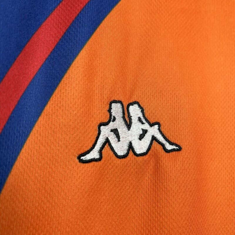 Barcelona 1998/99 Away Retro Jersey - Image 4