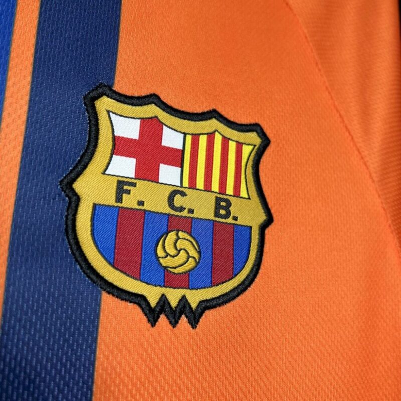 Barcelona 1997/98 Away Retro Jersey - Image 5