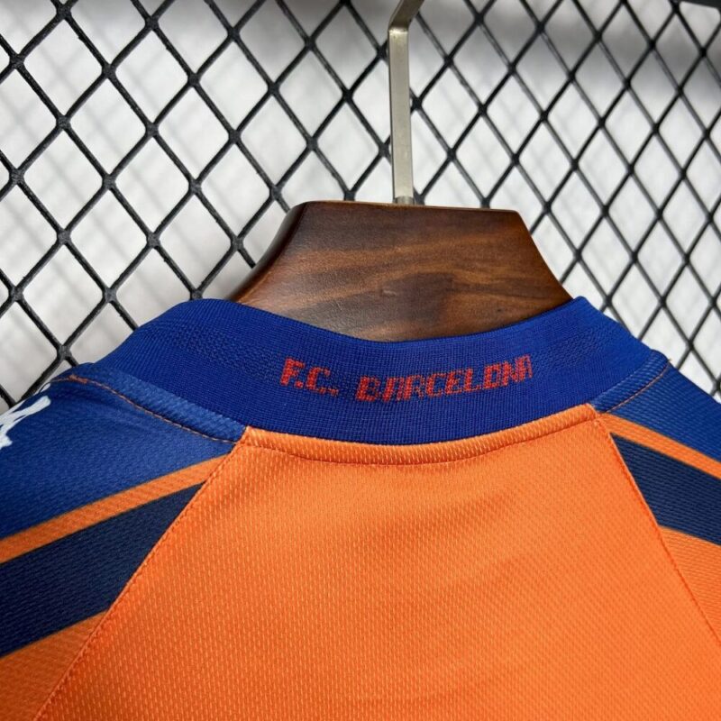 Barcelona 1997/98 Away Retro Jersey - Image 3