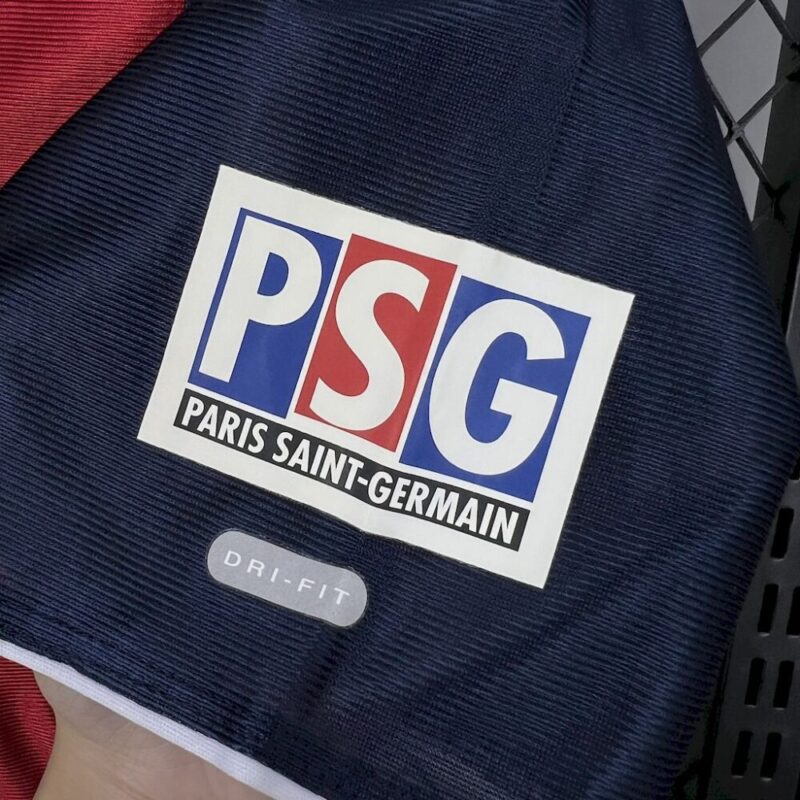 Paris Saint-Germain 2001/2002 Home Retro Jersey - Image 3