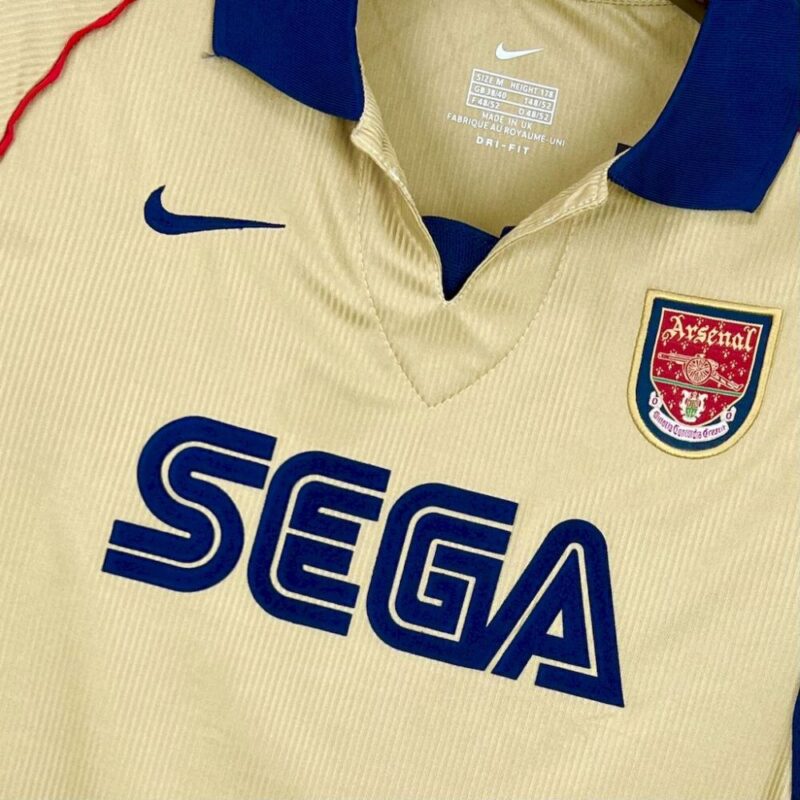 Arsenal 2001/02 Away Retro Jersey - Image 5
