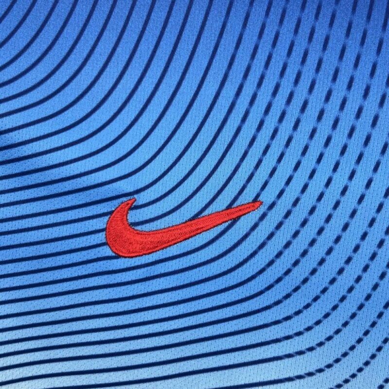 Arsenal 2002/04 Away Retro Jersey - Image 6