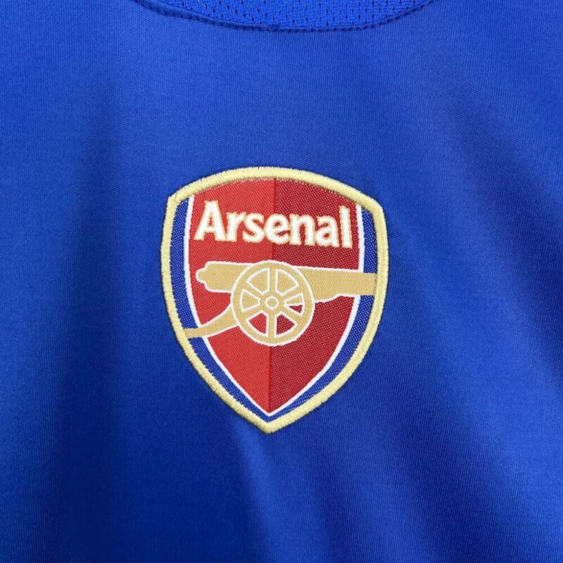 Arsenal 2004/06 Away Retro Jersey - Image 5