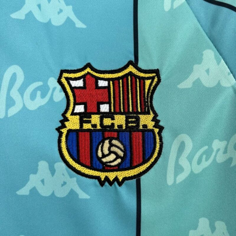 Barcelona 1995/97 Away Retro Jersey - Image 5